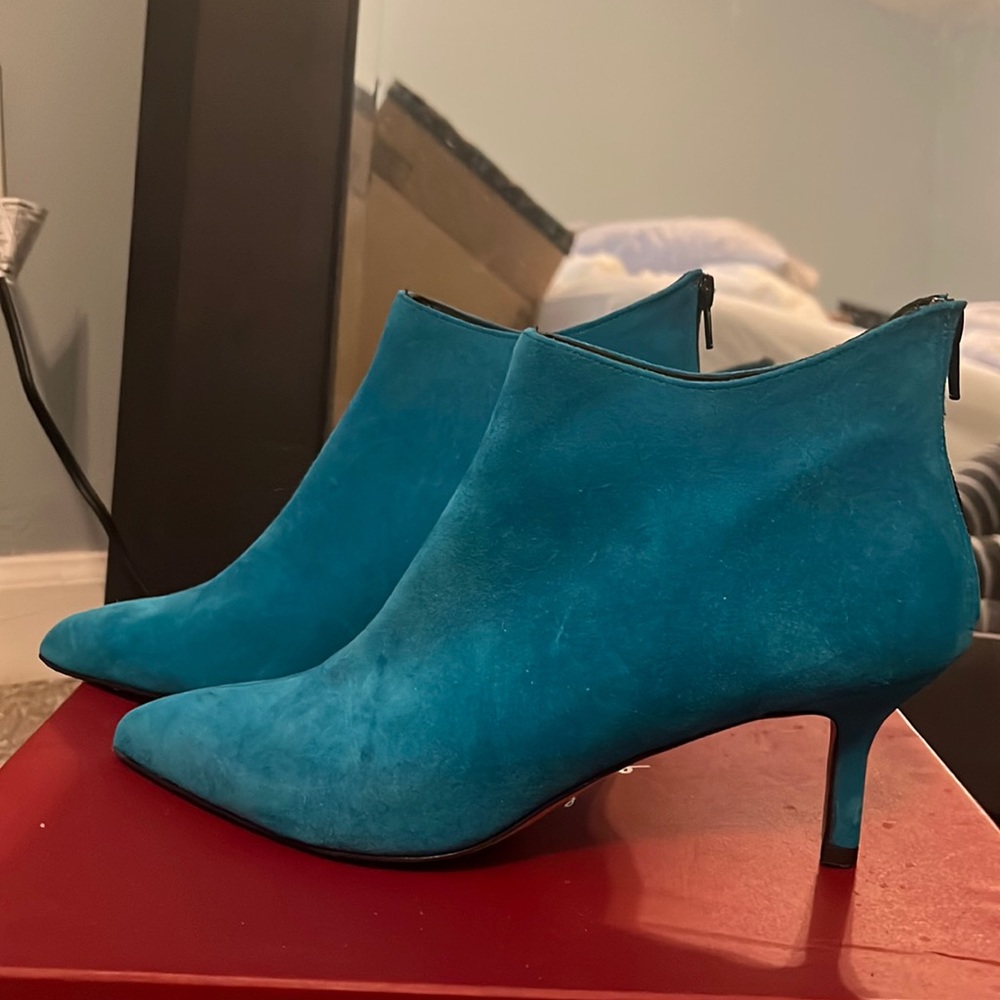 ✨Turquoise/Teal Blue Salvatore Ferragamo Booties - Used Sz 9/9.5 (From Italy)✨